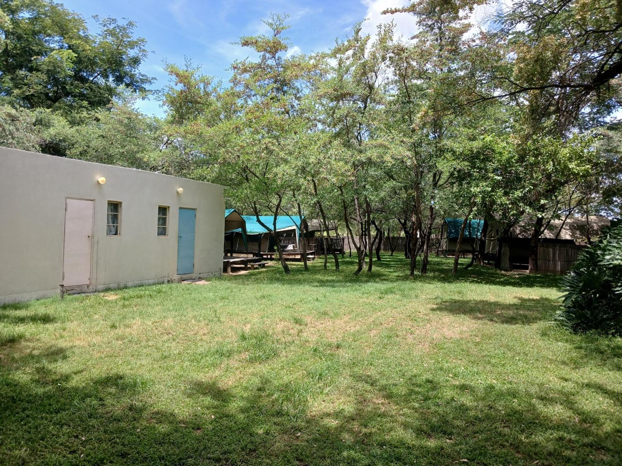 Camp Hogo Kavango ルンドゥ エクステリア 写真